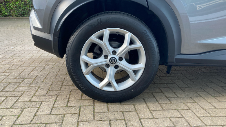 Nissan Juke 1.0 DiG-T 114 N-Connecta 5dr DCT Petrol Hatchback